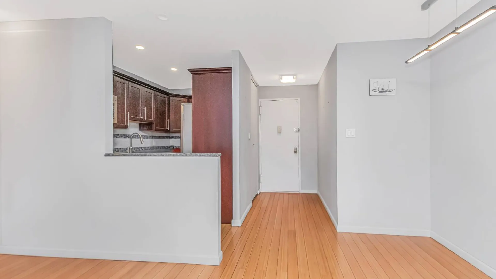 Property at 1874 Pelham Parkway S, Bronx, NY 10461 4