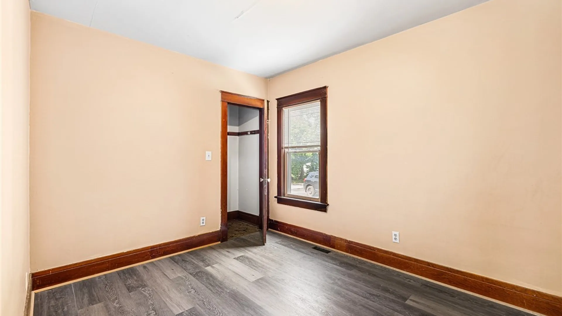 Property at 1614 Ferry Avenue, Niagara Falls, NY 14301 22