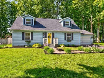 Property at 39 Timberwood Drive, Parma, NY 14468
