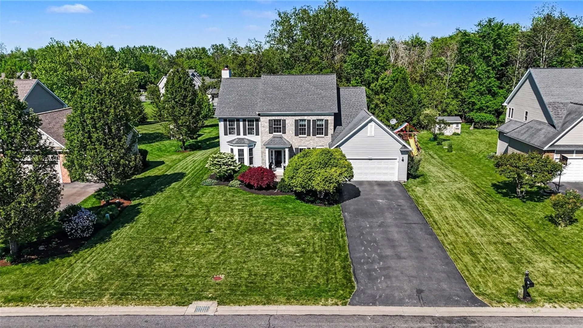 Property at 222 Gallant Fox Ln, Webster, NY 14580 4