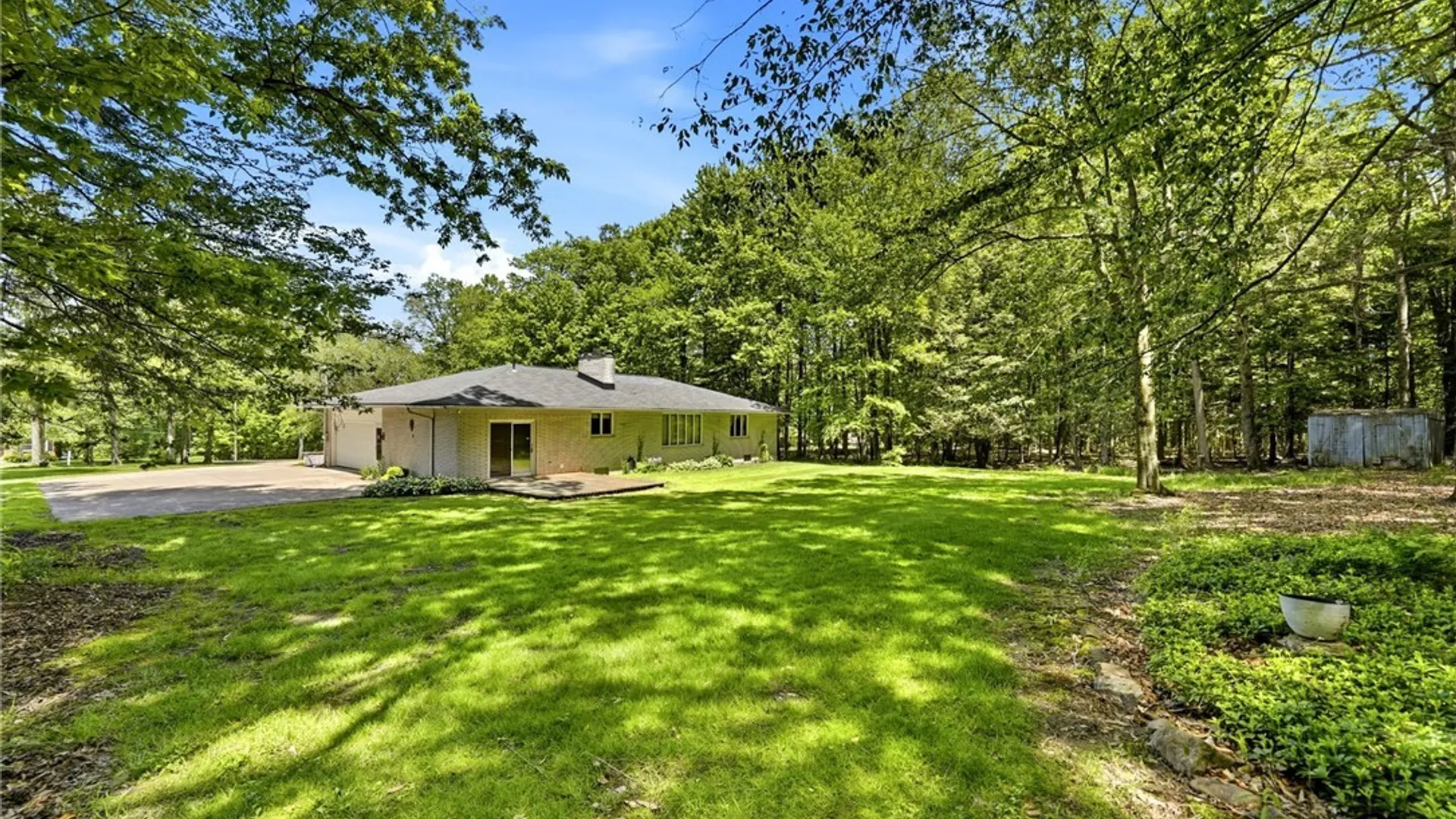 Property at 7922 Hywood Drive, Boston, NY 14075 7
