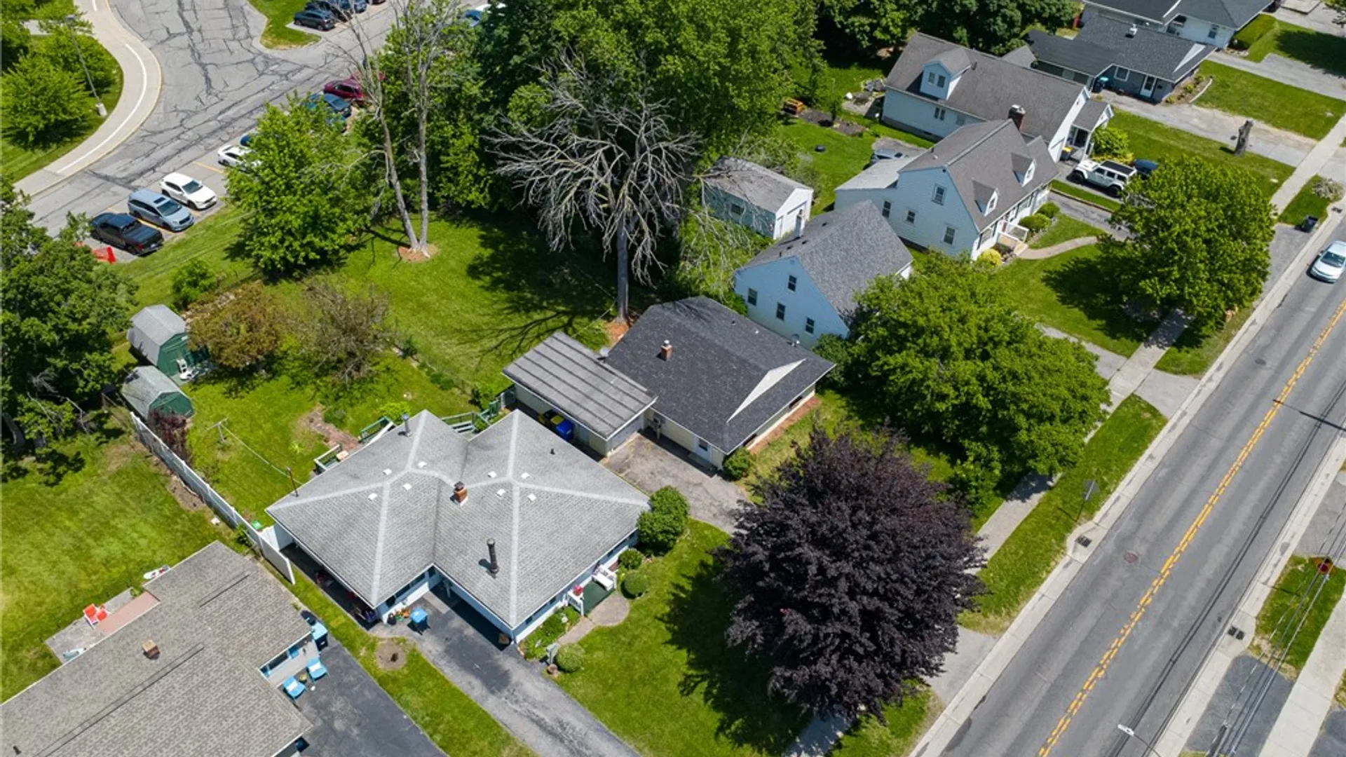 Property at 206 English Road, Greece, NY 14616 18
