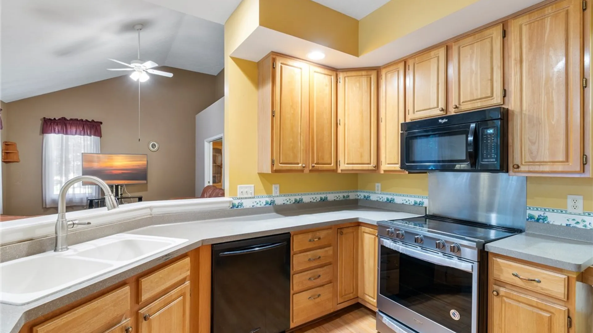 Property at 172 English Station Road, Greece, NY 14616 13