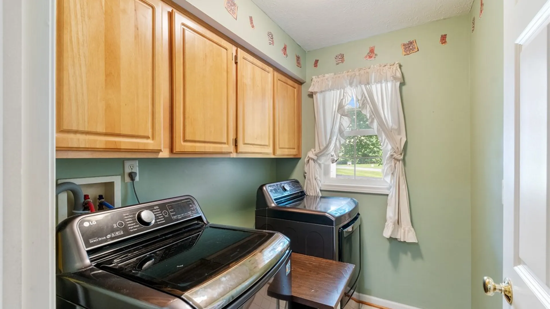Property at 172 English Station Road, Greece, NY 14616 29