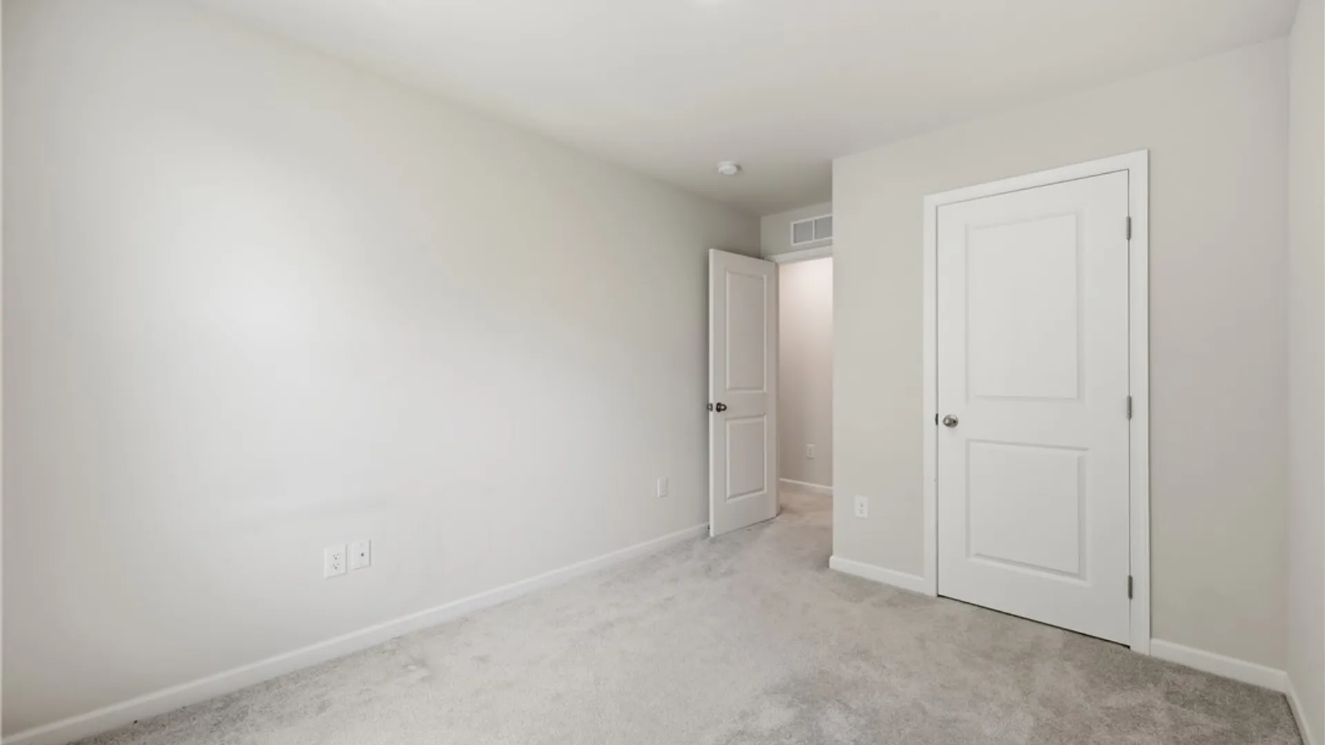 Property at 99 South Drive, West Seneca, NY 14218 17