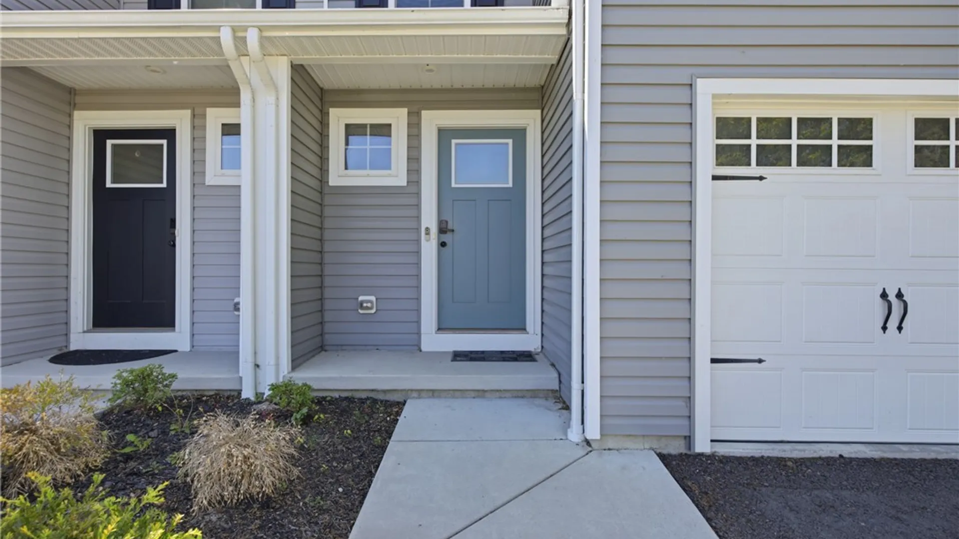 Property at 99 South Drive, West Seneca, NY 14218 3