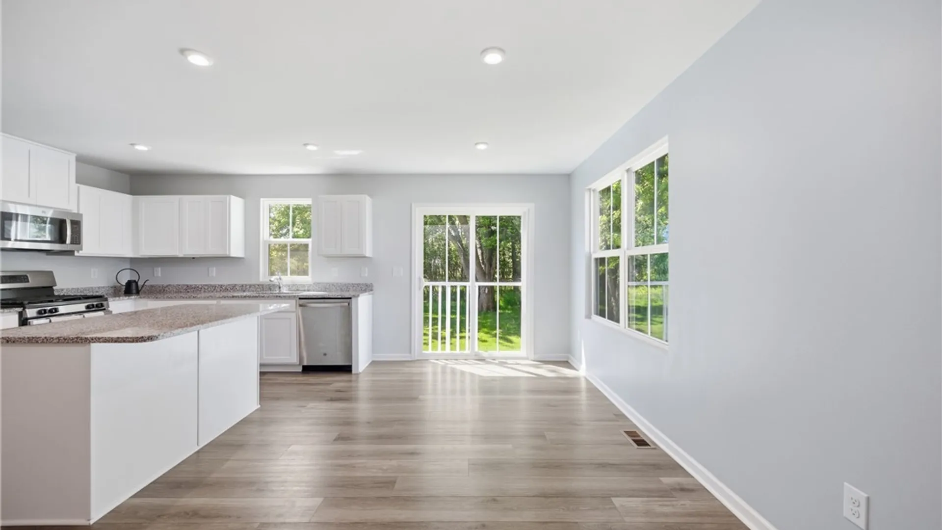 Property at 99 South Drive, West Seneca, NY 14218 6