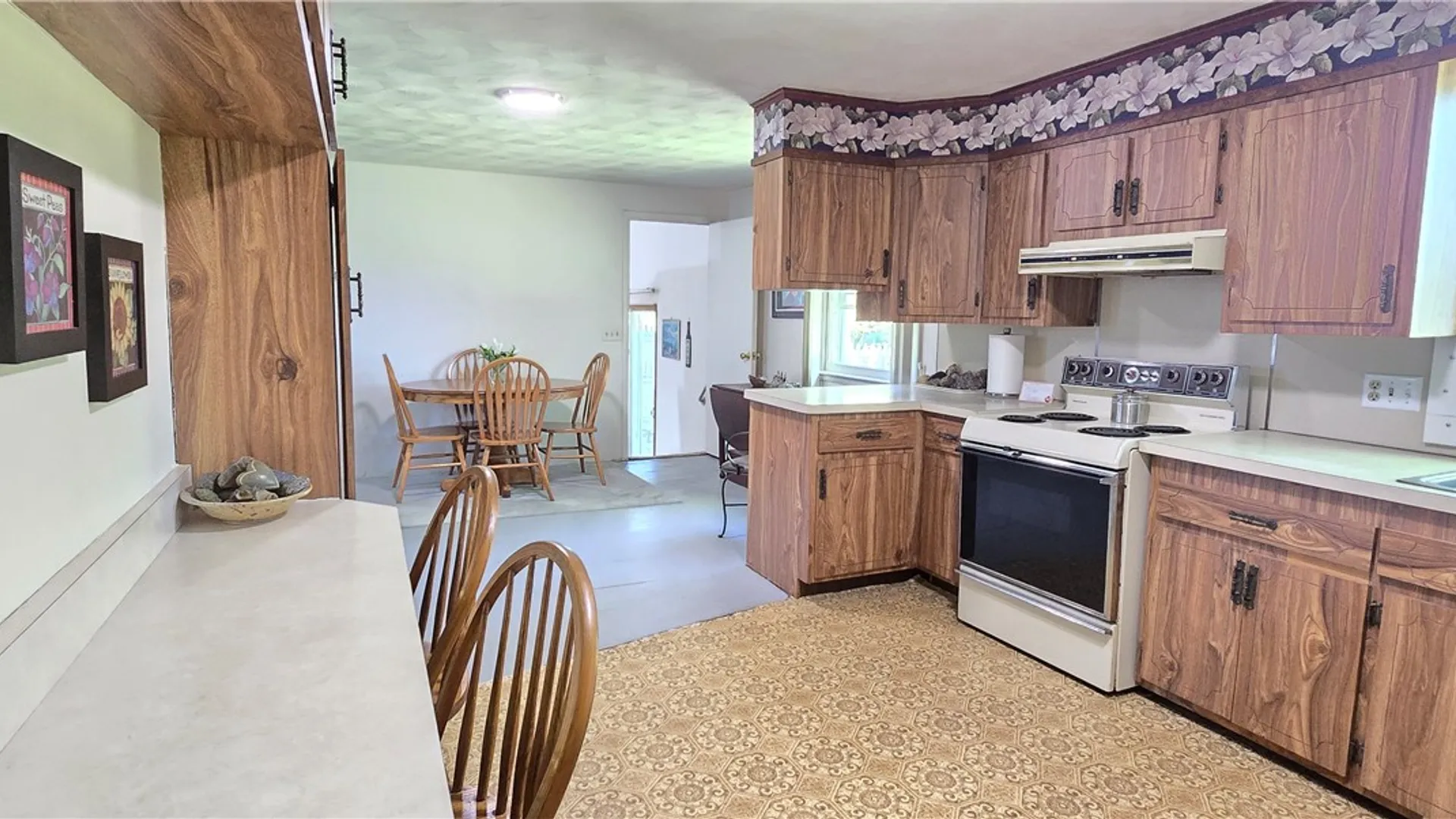 Property at 20 Scenic Circle, Ogden, NY 14624 8