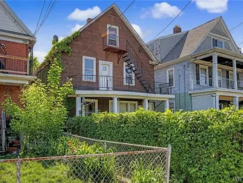 Property at 517 Tronolone Place, Niagara Falls, NY 14301