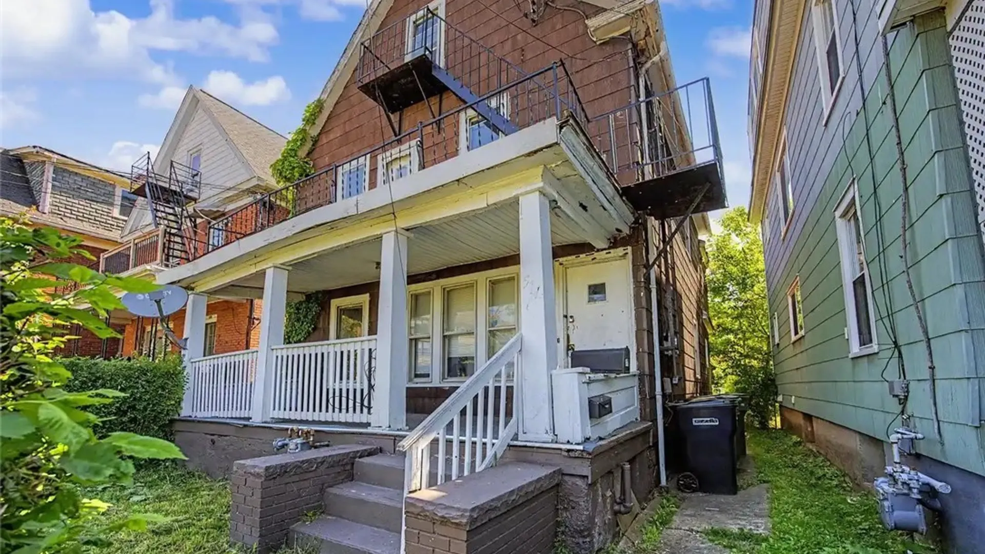 Property at 517 Tronolone Place, Niagara Falls, NY 14301 2
