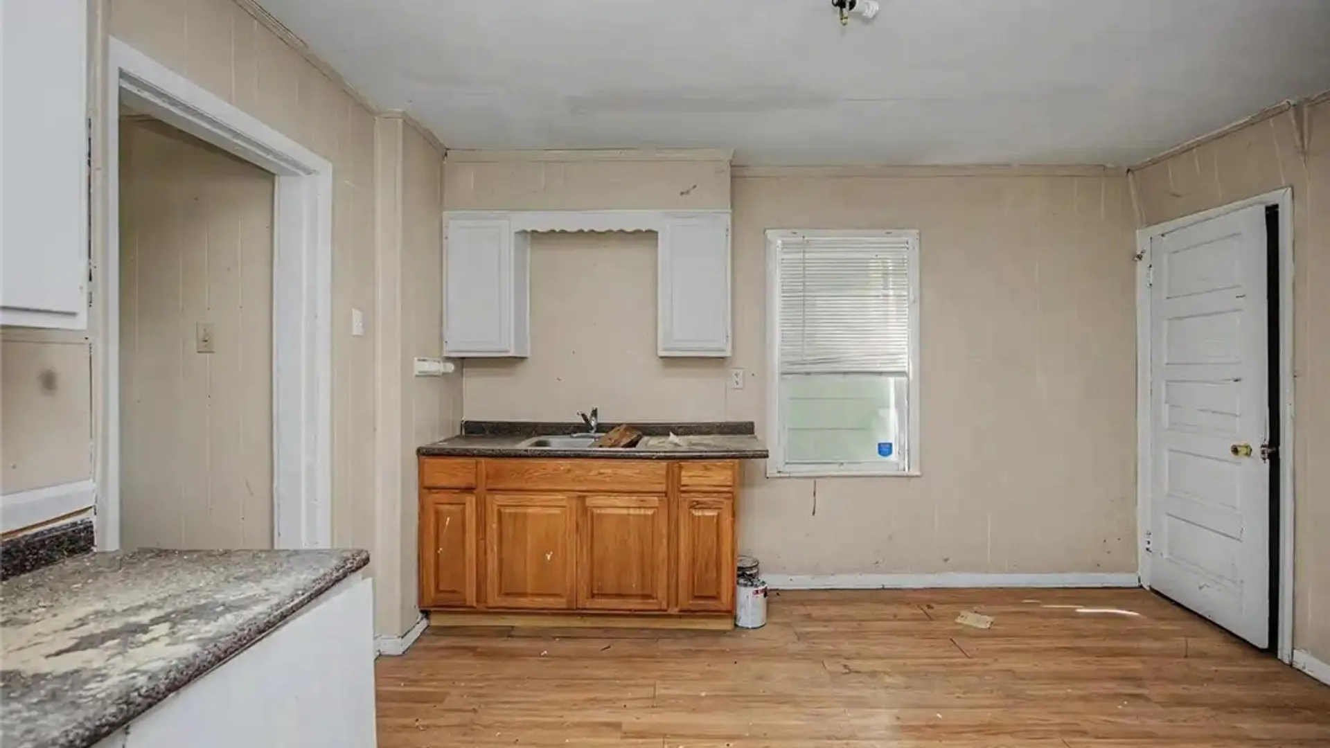 Property at 517 Tronolone Place, Niagara Falls, NY 14301 23