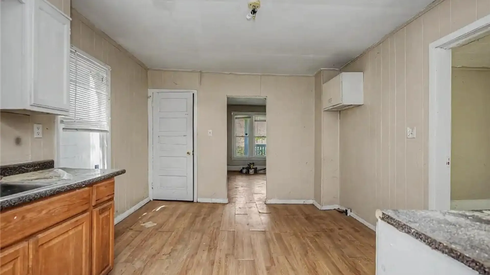 Property at 517 Tronolone Place, Niagara Falls, NY 14301 24