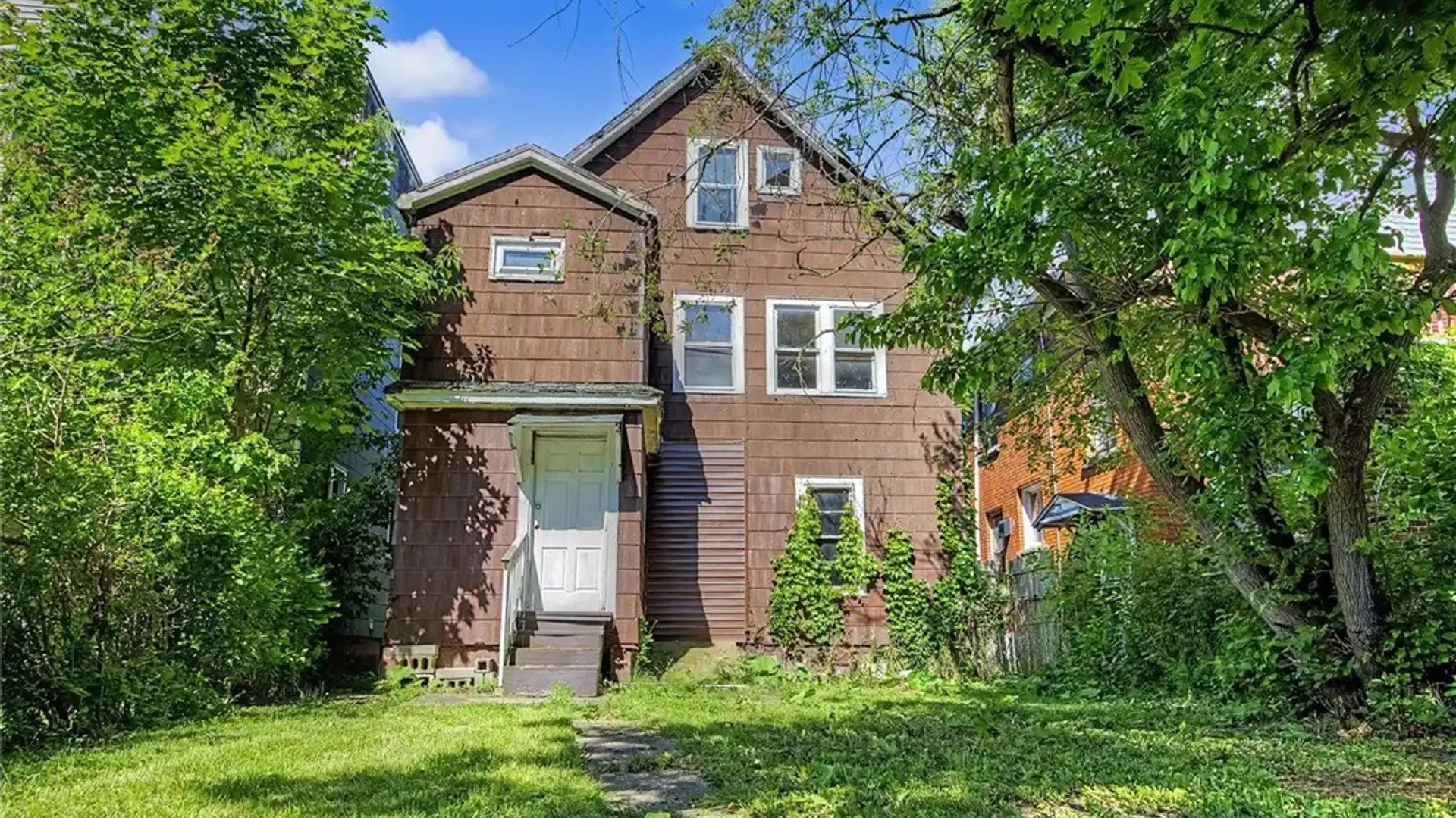 Property at 517 Tronolone Place, Niagara Falls, NY 14301 7