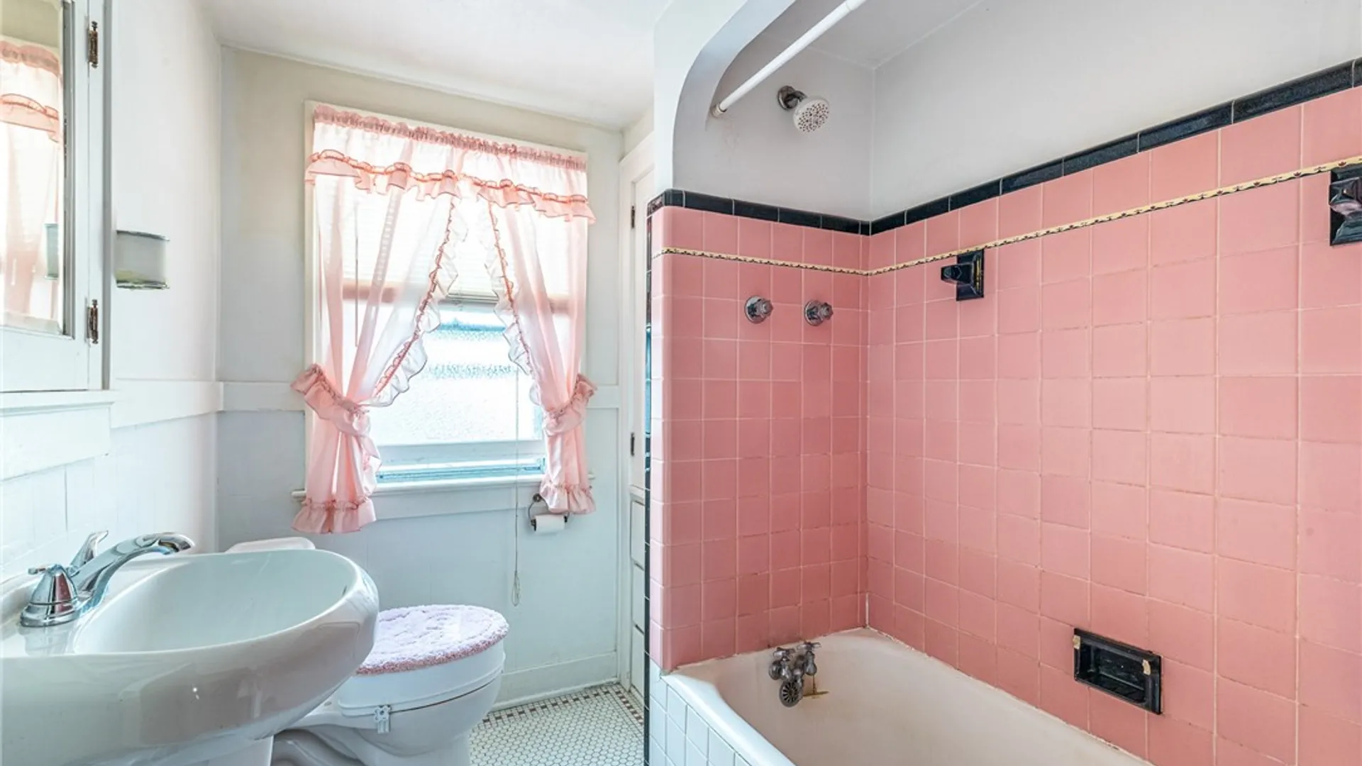 Property at 53 Warsaw Street, Rochester, NY 14621 28