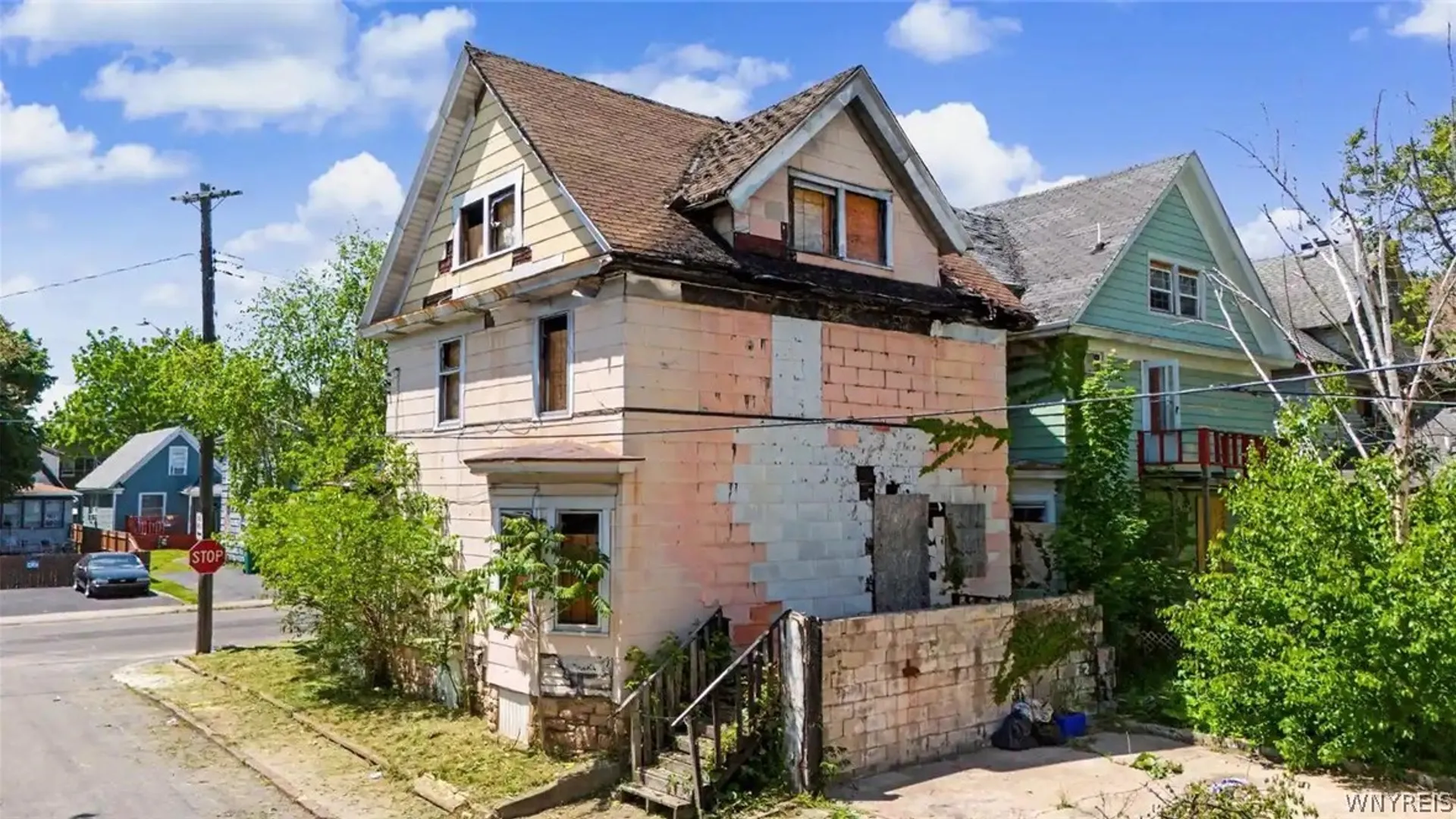 Property at 613 7th Street, Niagara Falls, NY 14301 12
