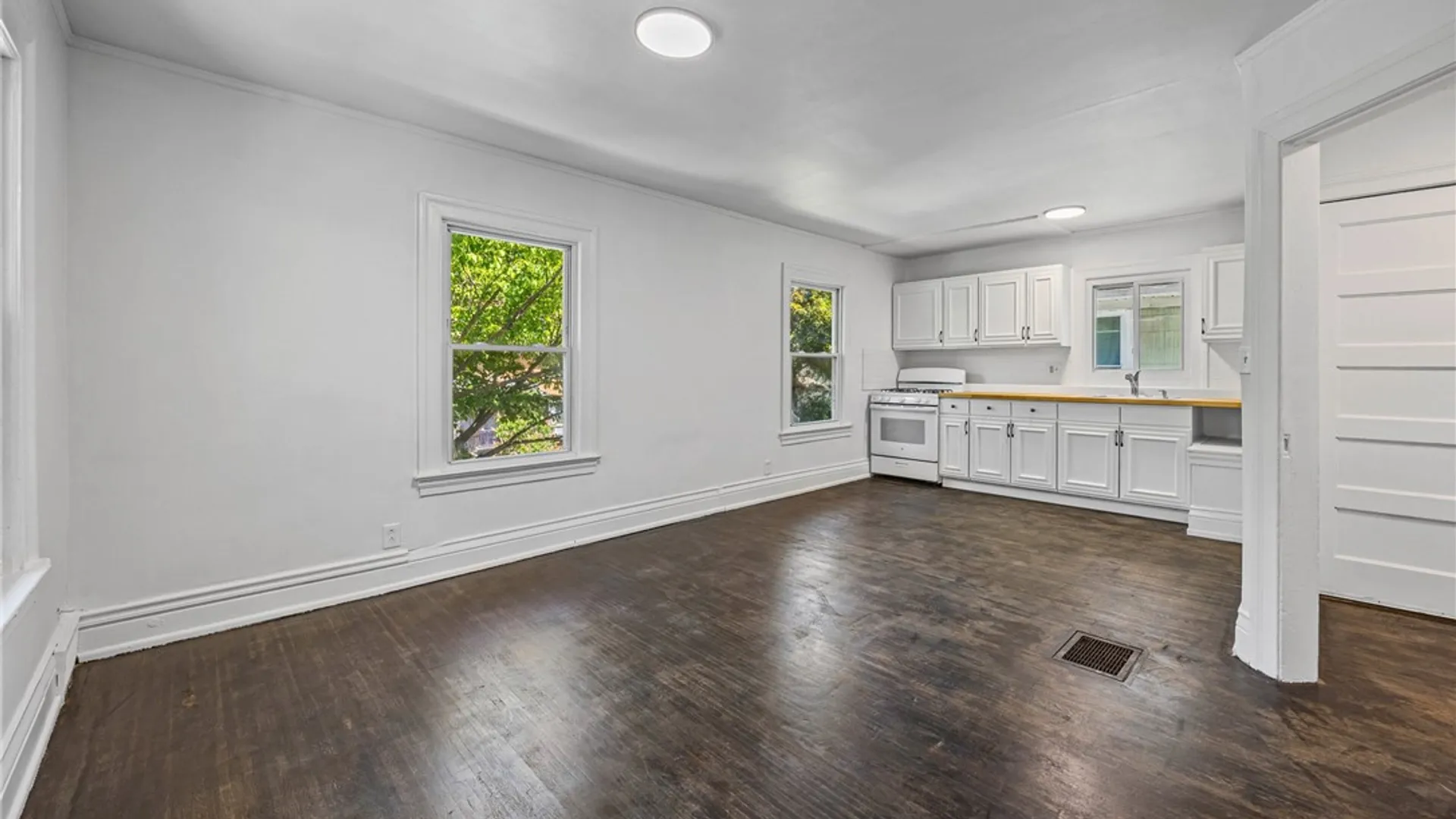 Property at 443 Melville Street, Rochester, NY 14609 21