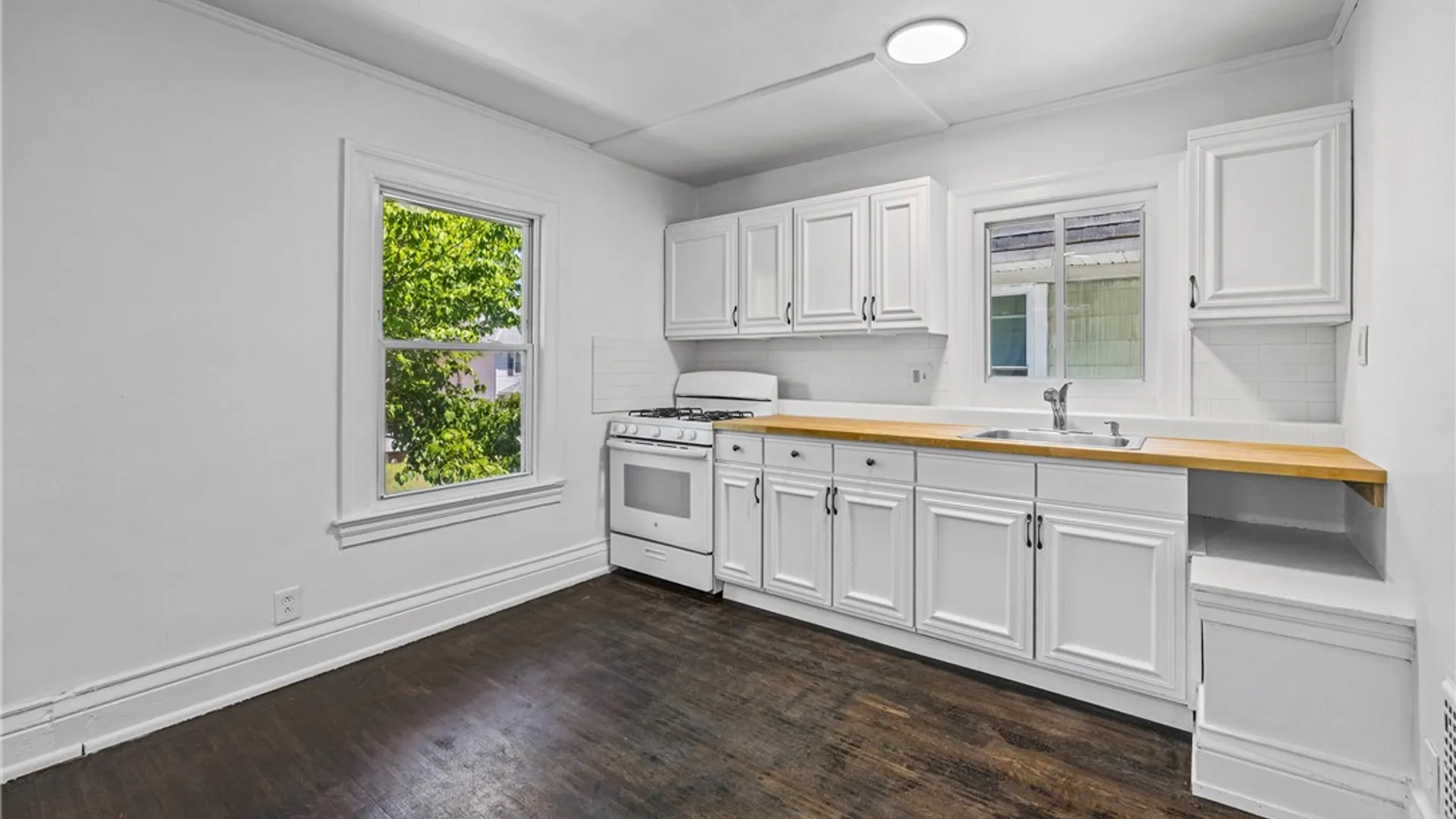 Property at 443 Melville Street, Rochester, NY 14609 26