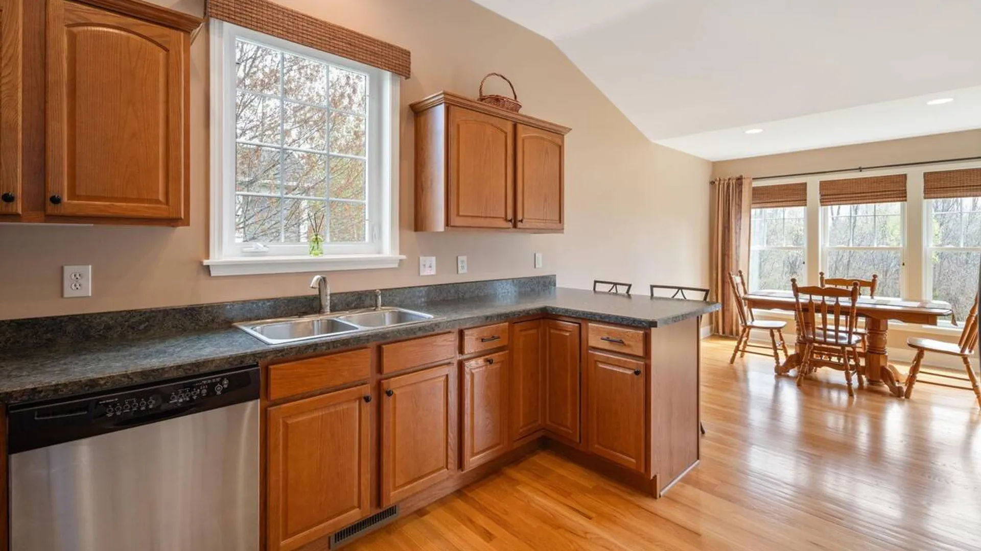 Property at 37 Gladstone Circle, Halfmoon, NY 12118 14