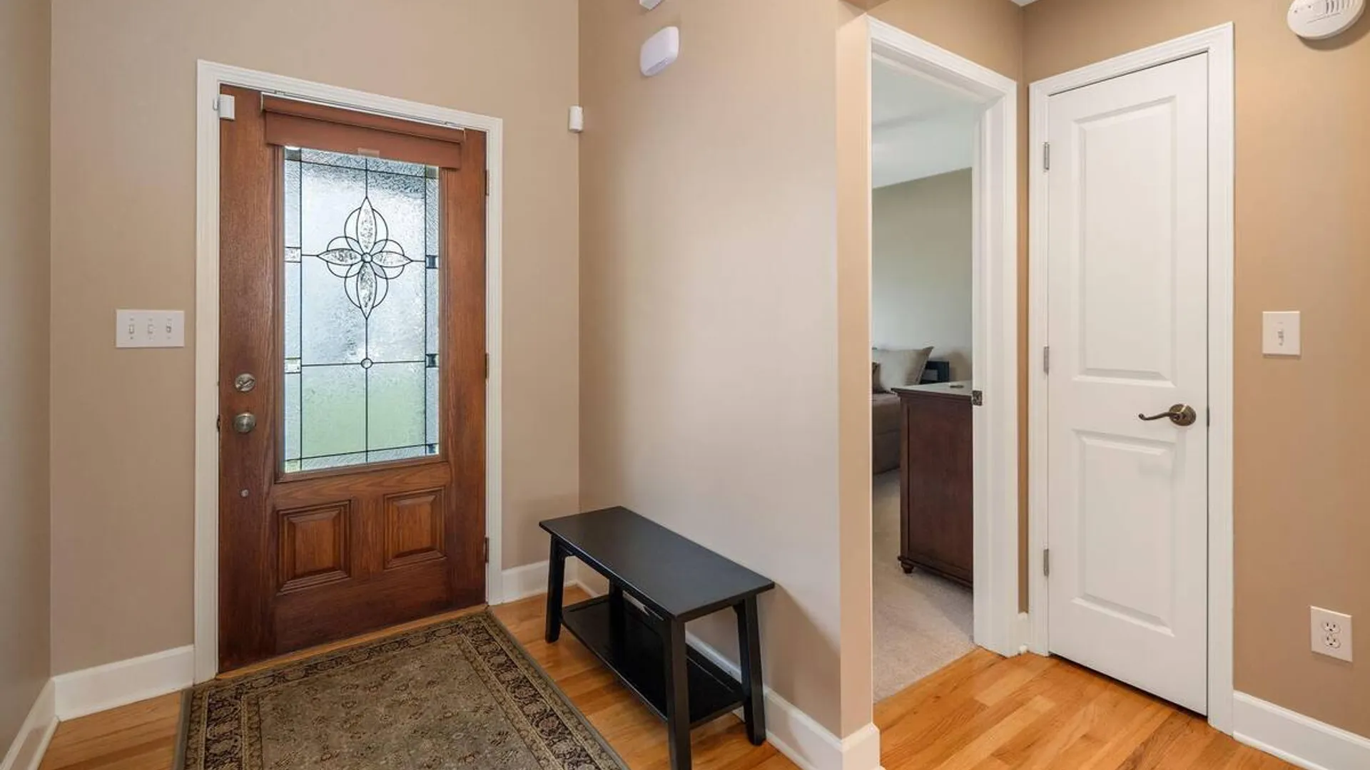 Property at 37 Gladstone Circle, Halfmoon, NY 12118 4