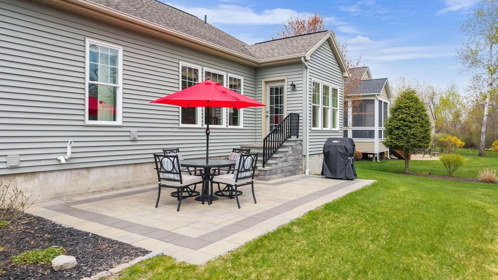 Property at 37 Gladstone Circle, Halfmoon, NY 12118 41