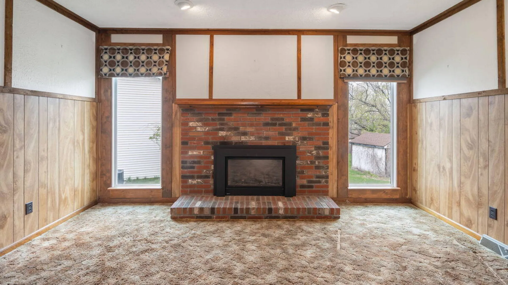 Property at 8 Windlass Drive, Colonie, NY 12110 18