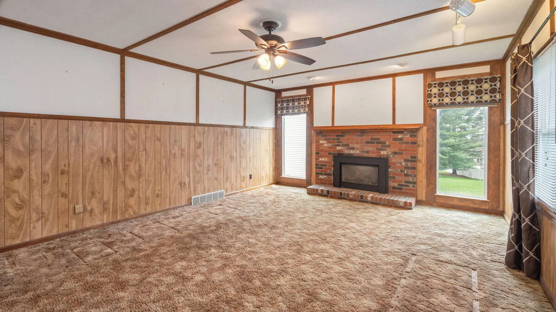 Property at 8 Windlass Drive, Colonie, NY 12110 19