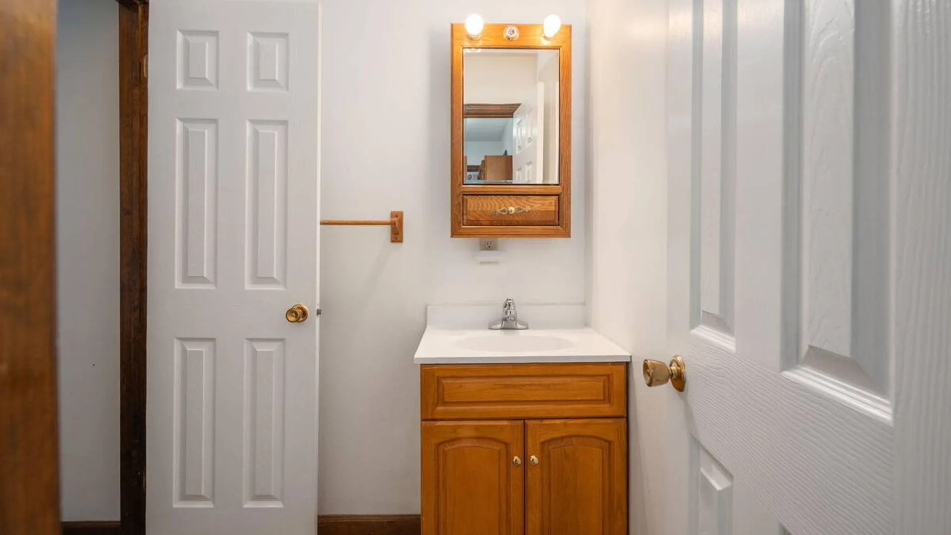 Property at 8 Windlass Drive, Colonie, NY 12110 21