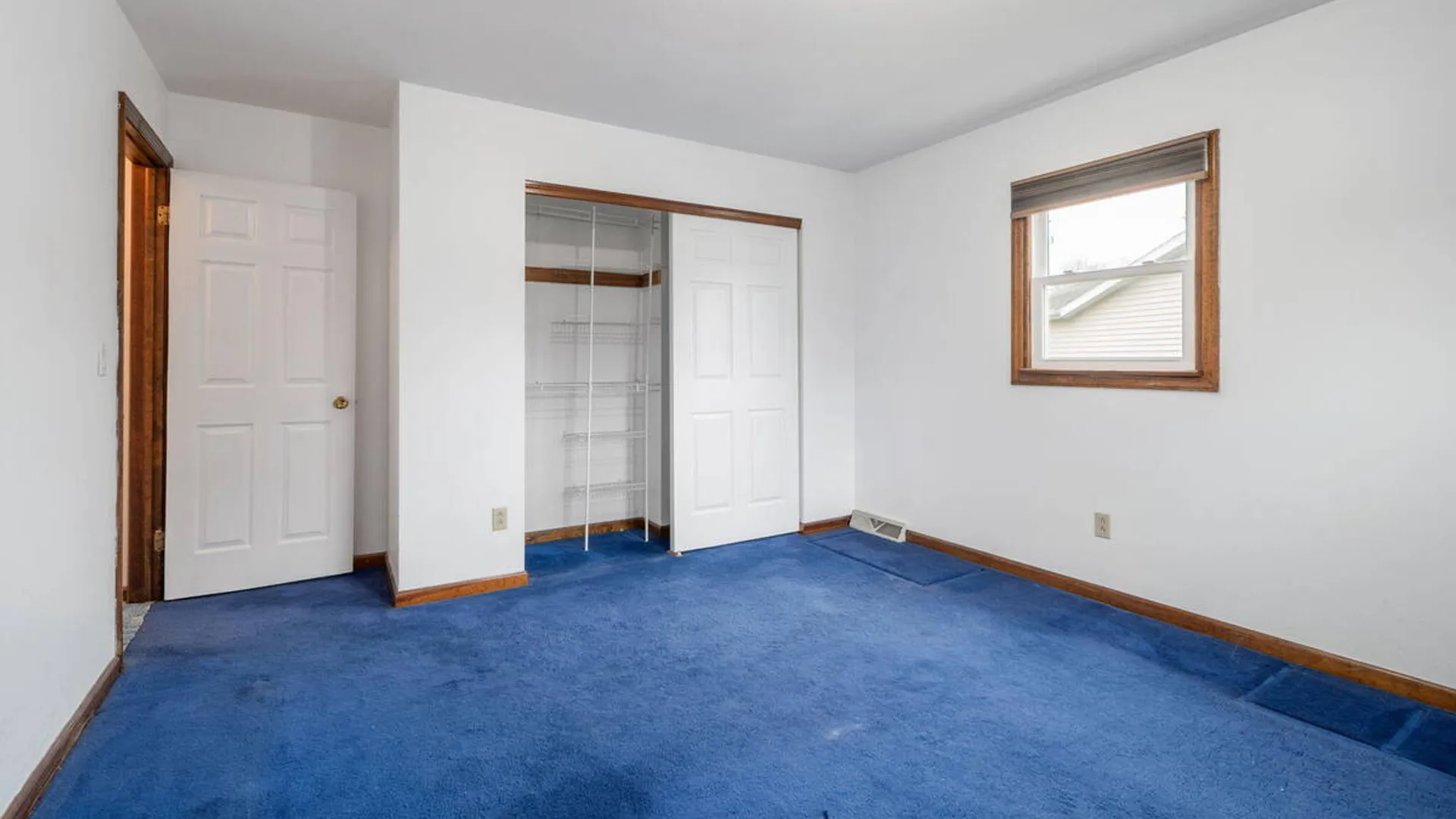 Property at 8 Windlass Drive, Colonie, NY 12110 32