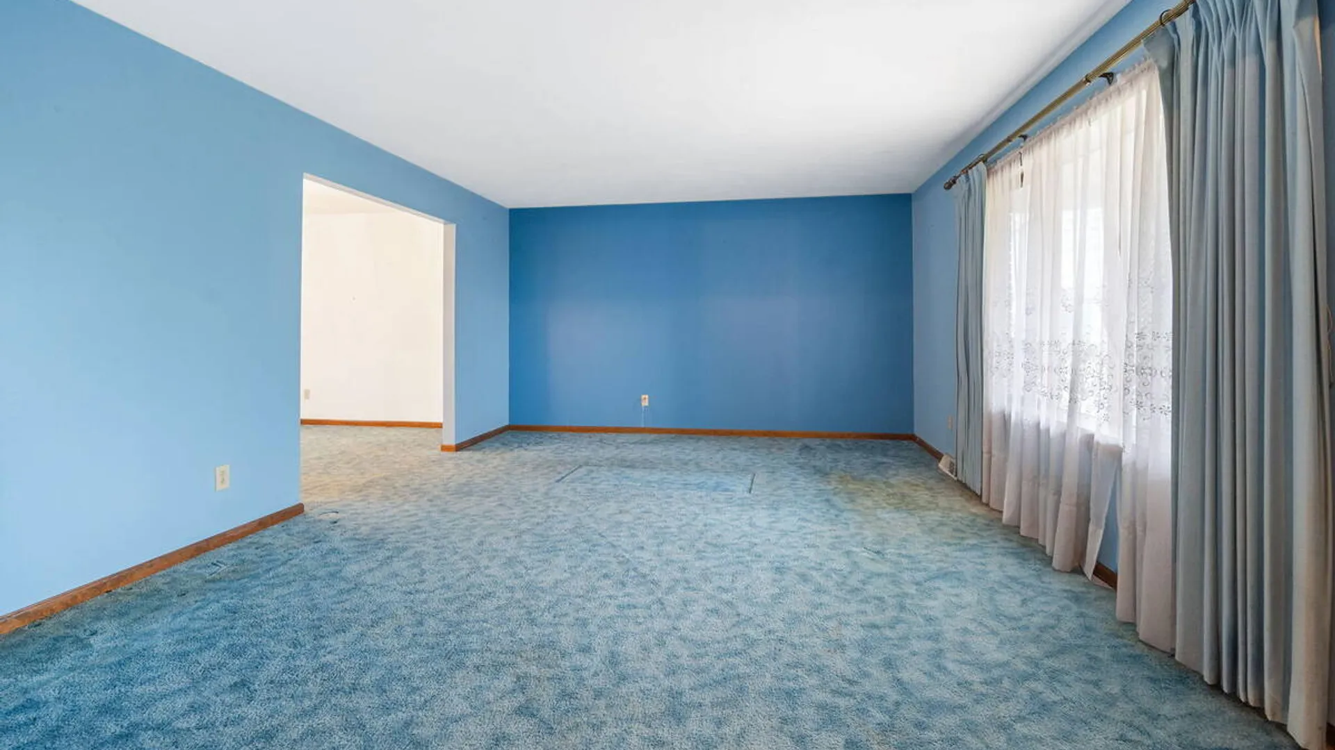 Property at 8 Windlass Drive, Colonie, NY 12110 7