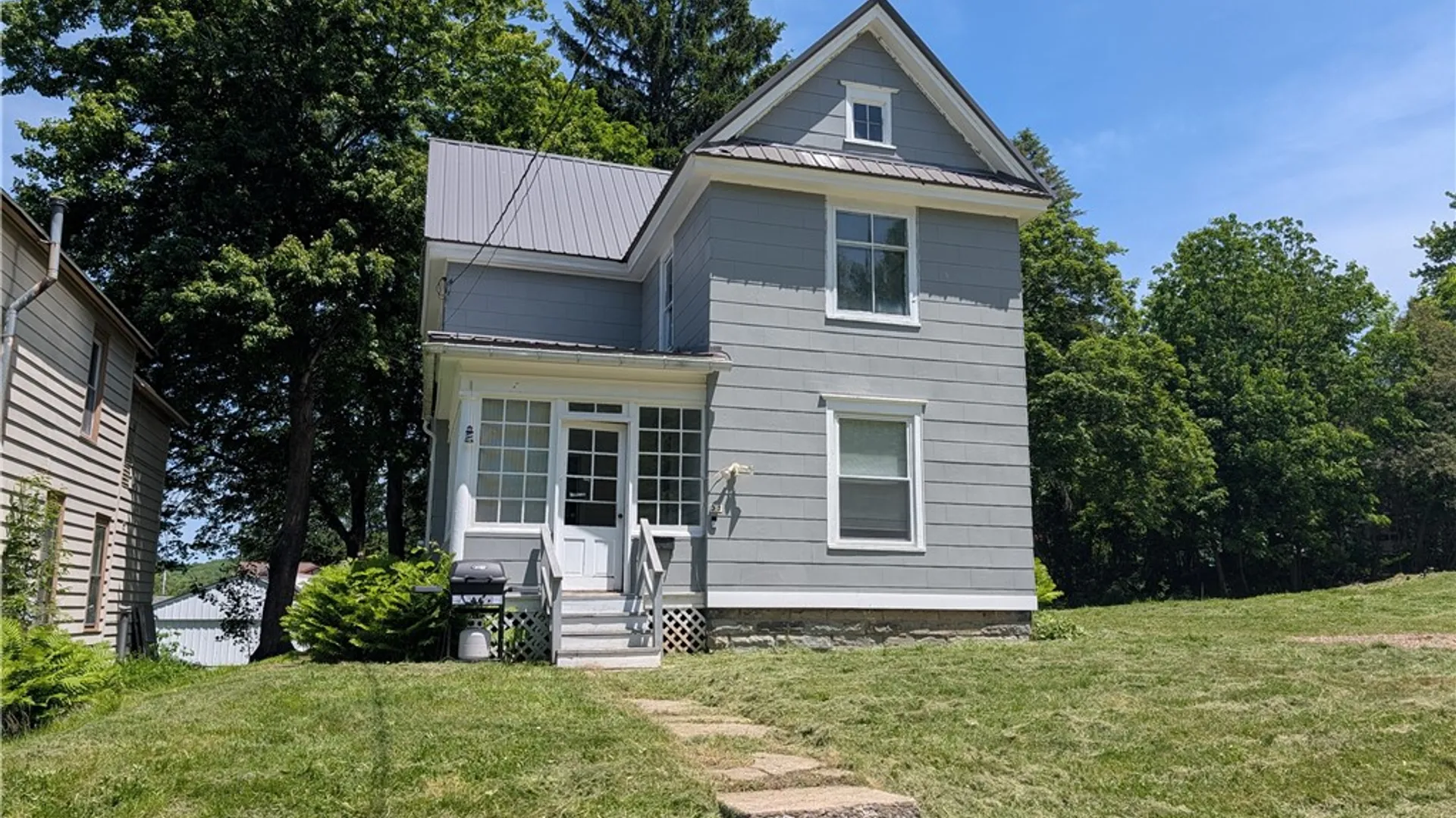 Property at 35 Lincoln Avenue, Bradford City, PA 16701 4