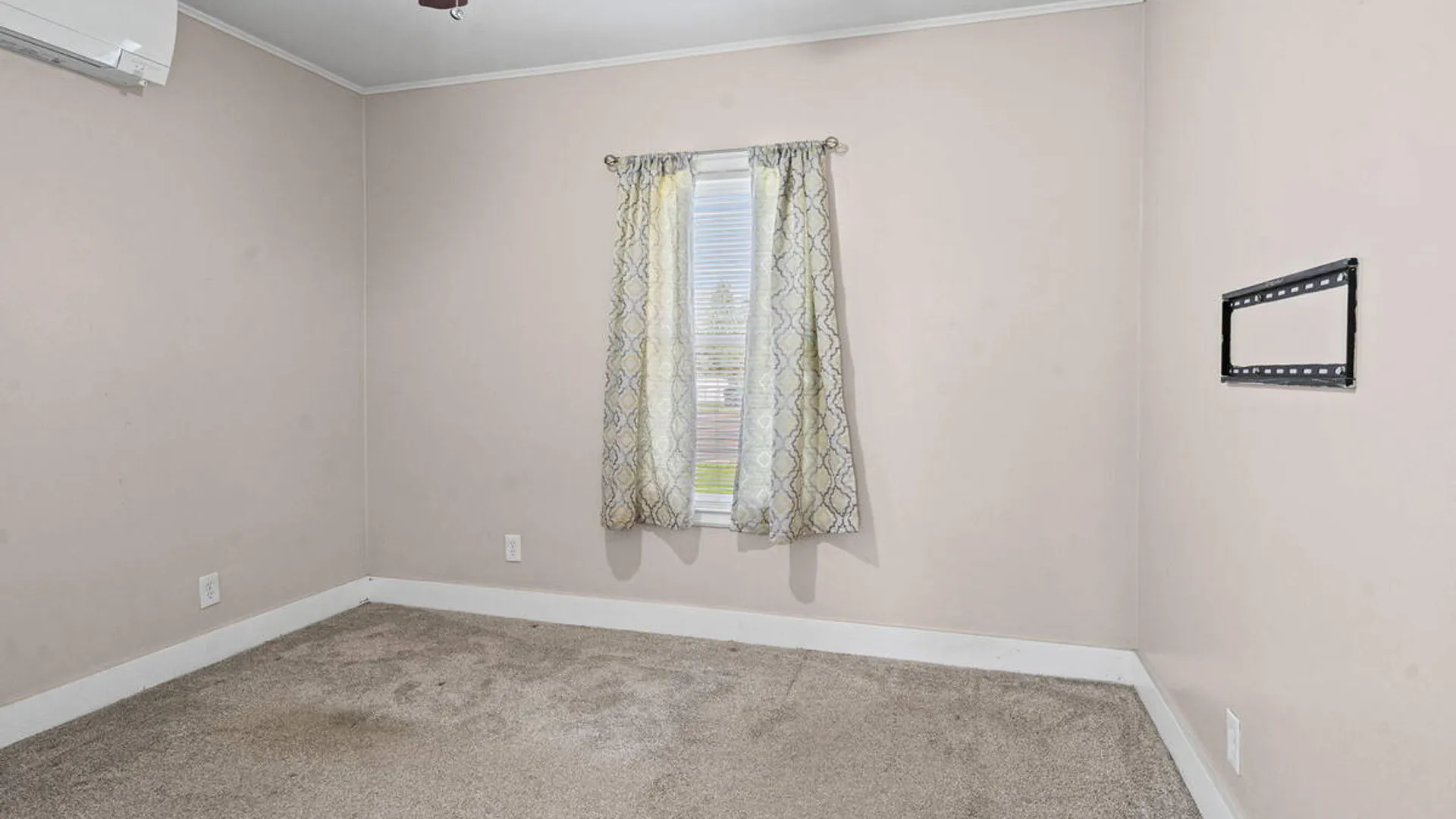 Property at 234 Osborne Road, Colonie, NY 12205 13