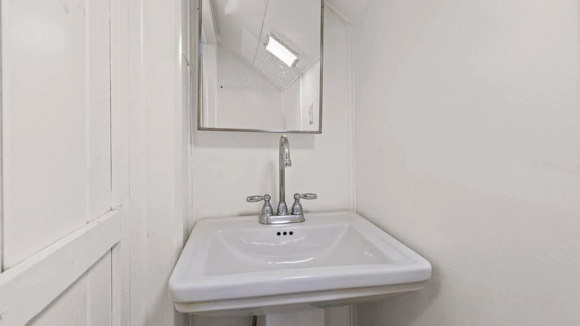 Property at 234 Osborne Road, Colonie, NY 12205 22