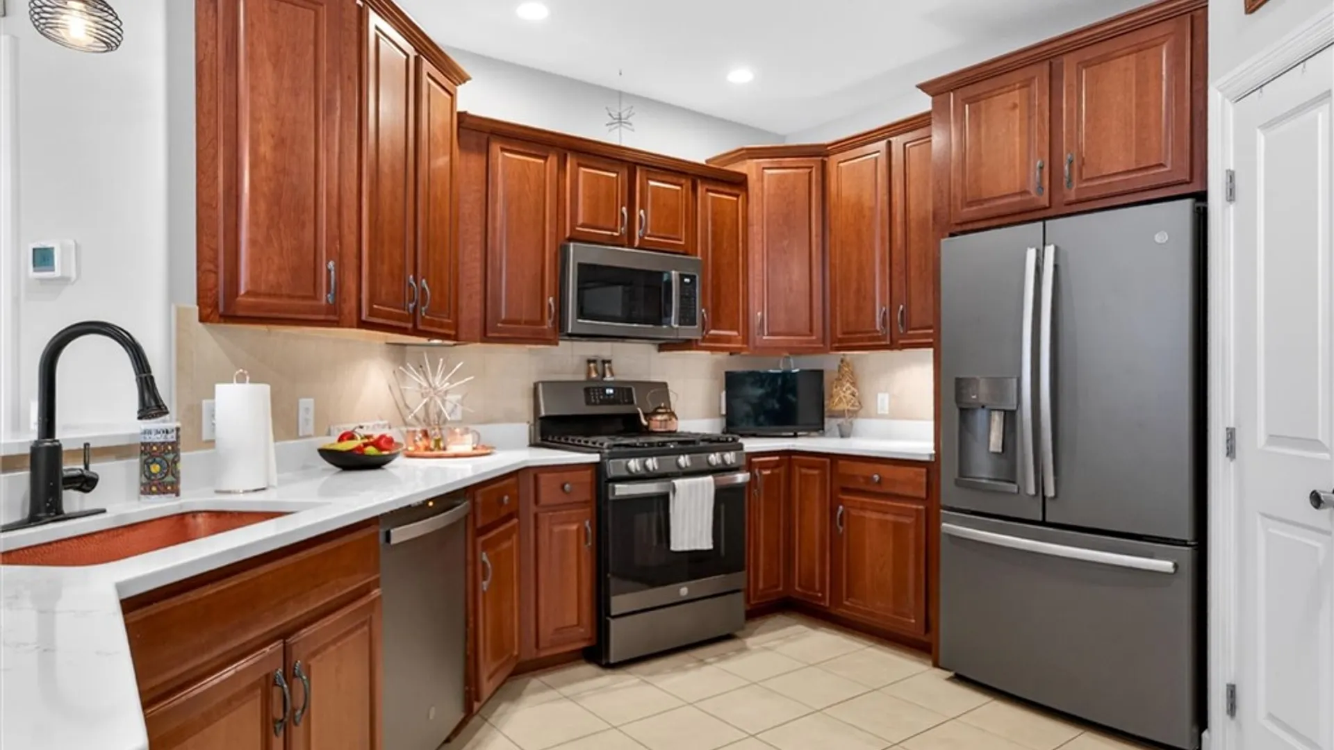 Property at 92 Marc Mar, Gates, NY 14606 18