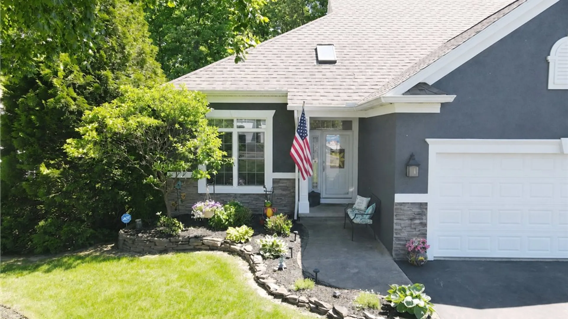 Property at 92 Marc Mar, Gates, NY 14606 9