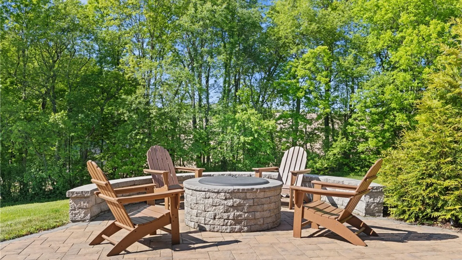 Property at 7 Calemad Drive, Skaneateles, NY 13152 43
