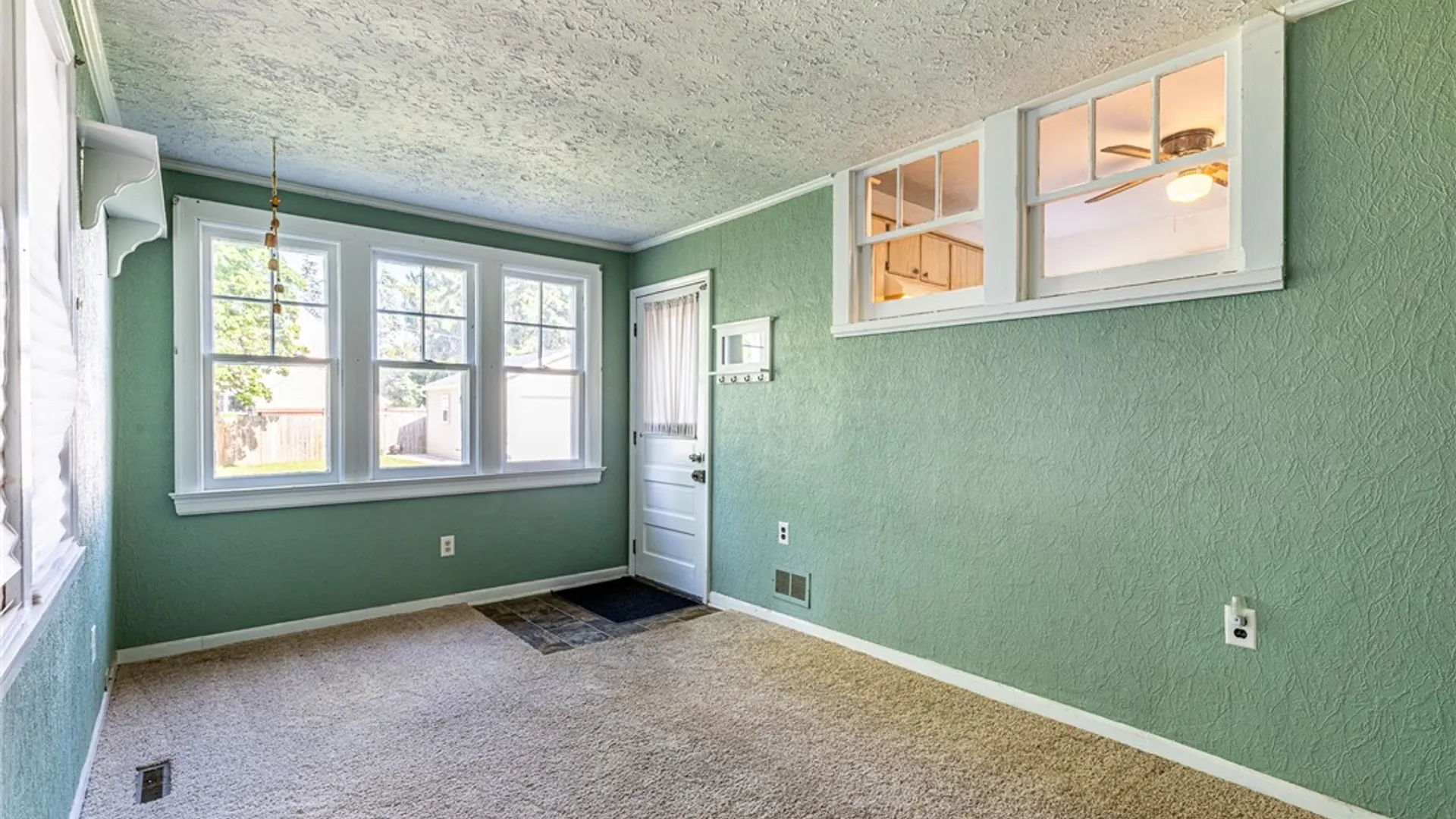 Property at 58 Fairview Crescent, Irondequoit, NY 14617 24