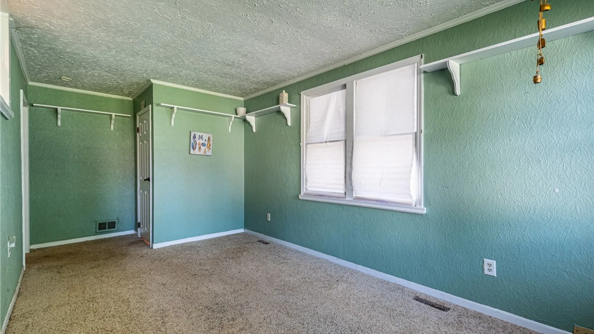 Property at 58 Fairview Crescent, Irondequoit, NY 14617 26