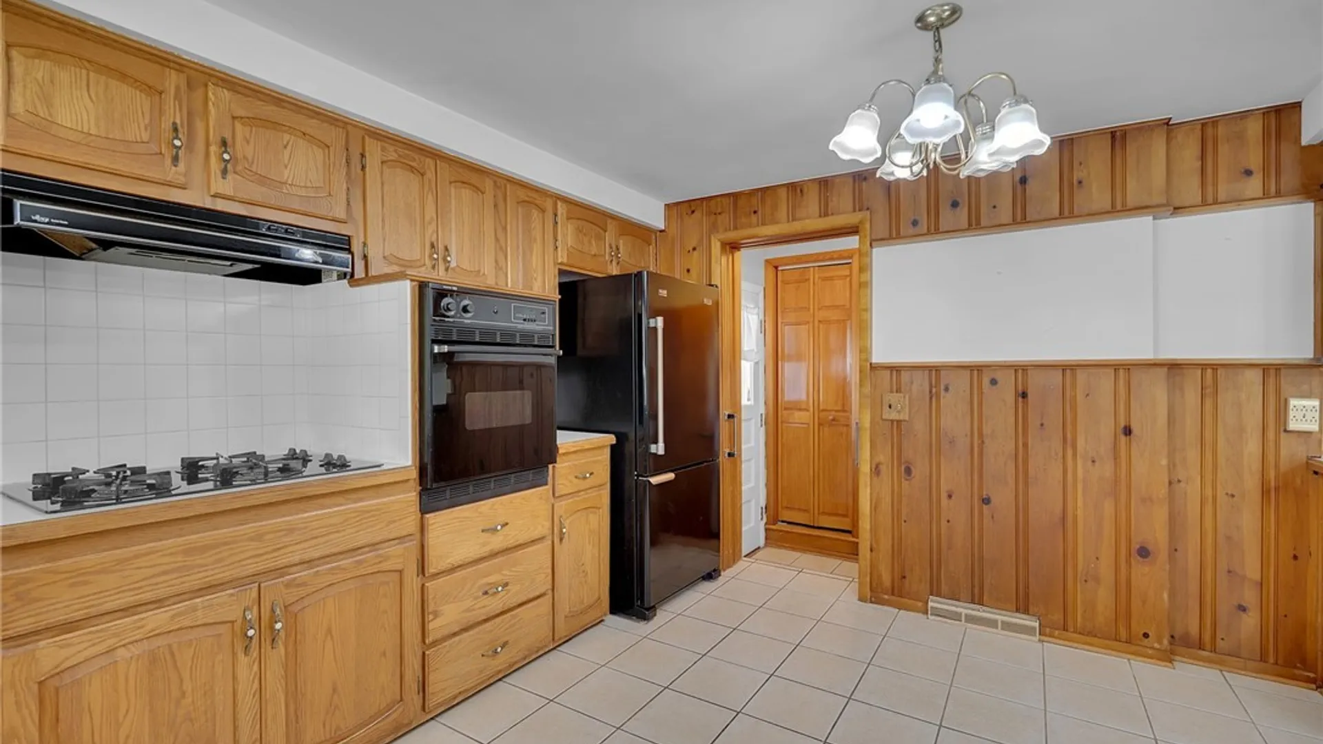 Property at 31 Goodrich Road, Lackawanna, NY 14218 12