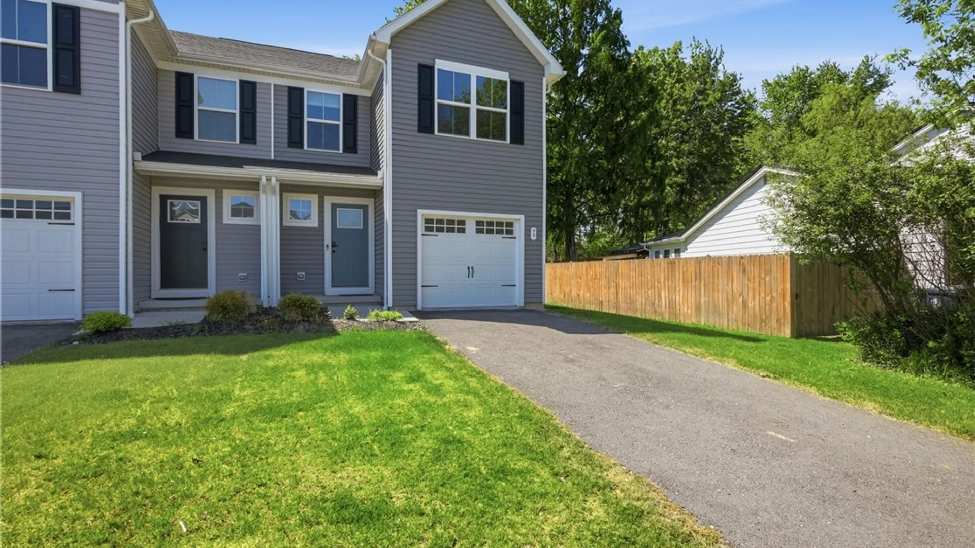 Property at 99 South Drive, West Seneca, NY 14218 2