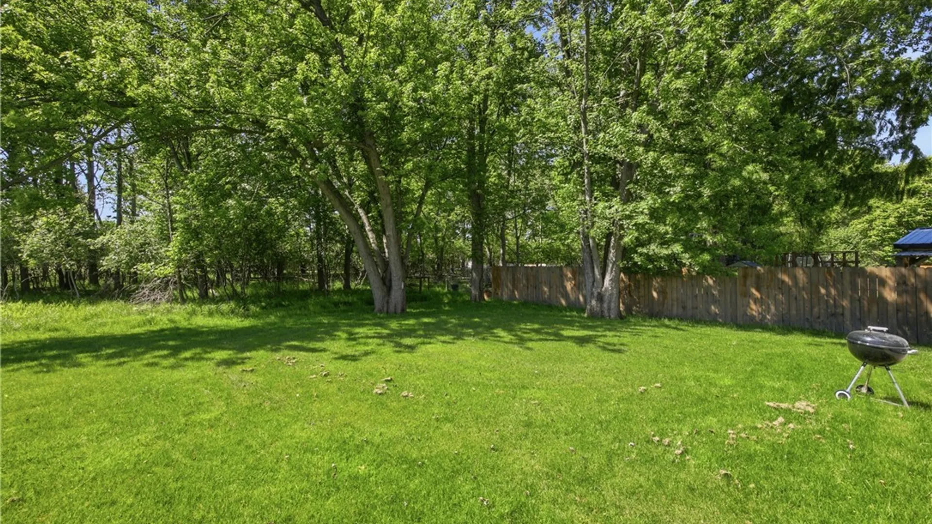 Property at 99 South Drive, West Seneca, NY 14218 25