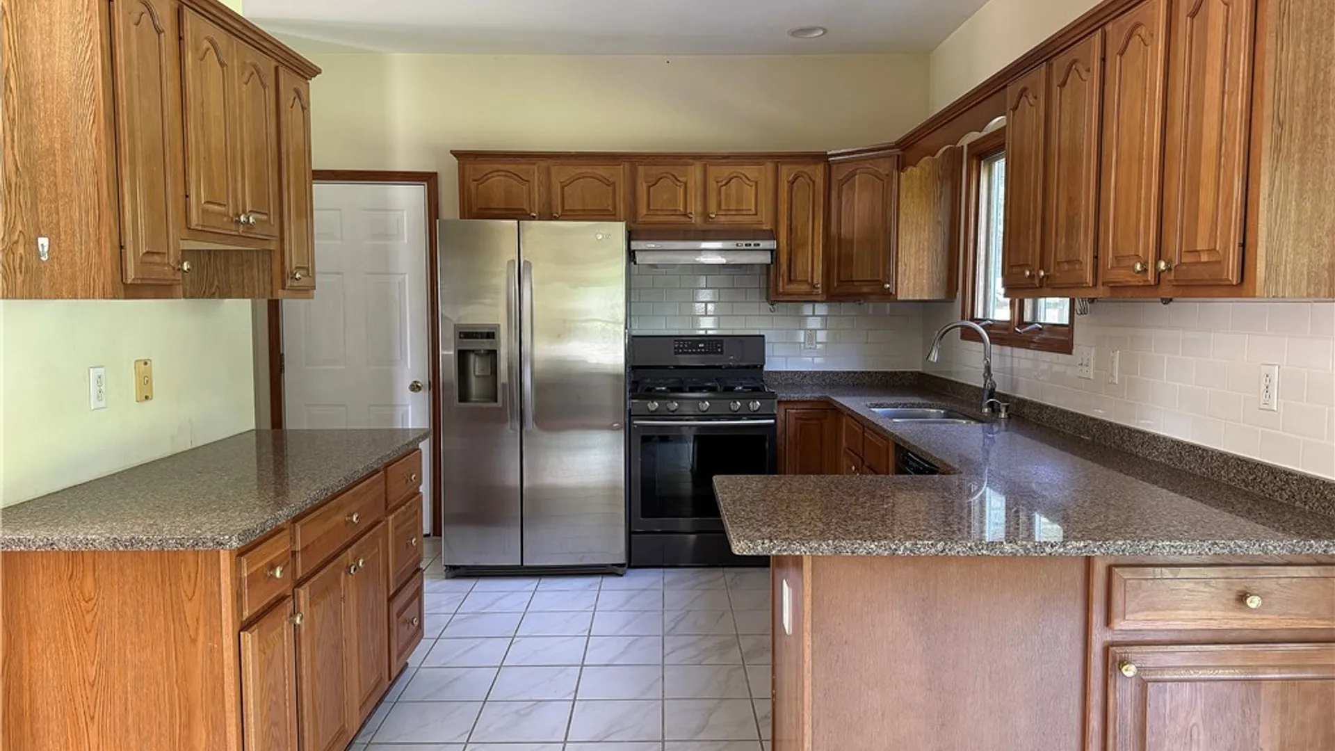 Property at 193 Meadow Spring Lane, Amherst, NY 14051 16