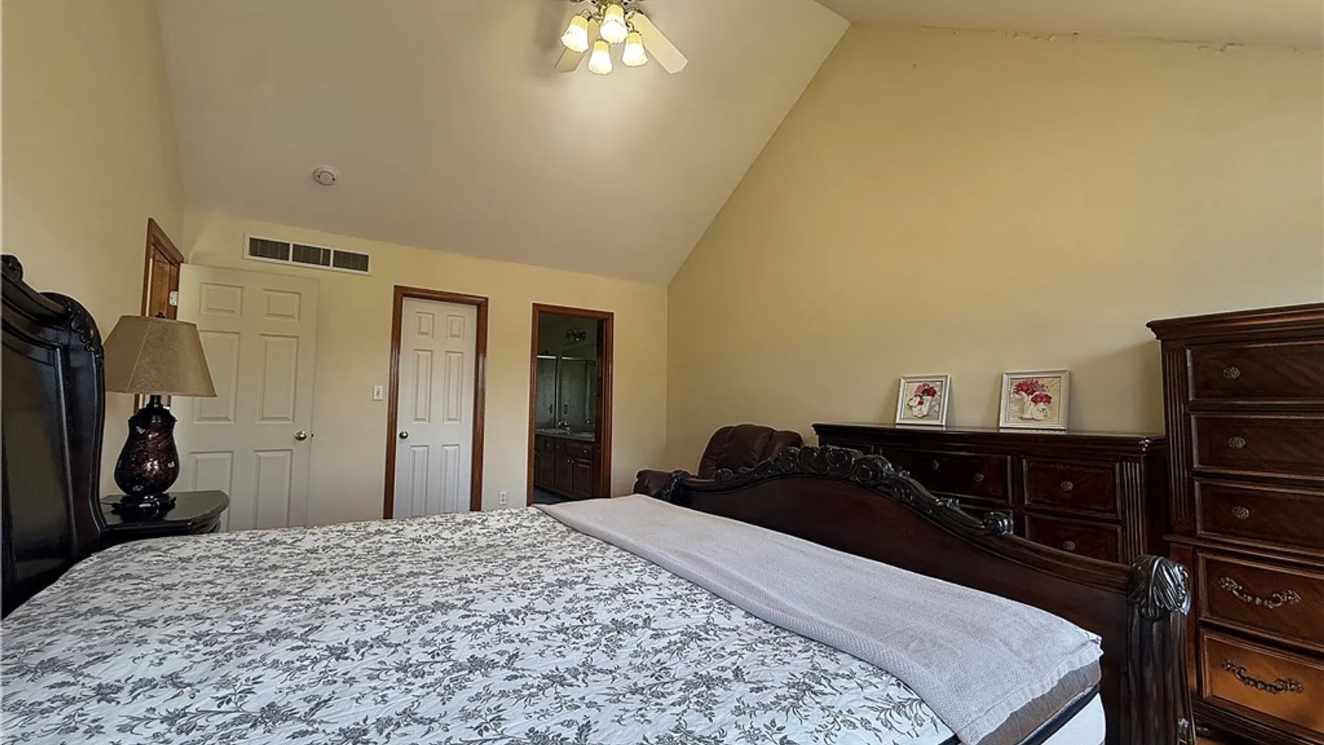 Property at 193 Meadow Spring Lane, Amherst, NY 14051 34