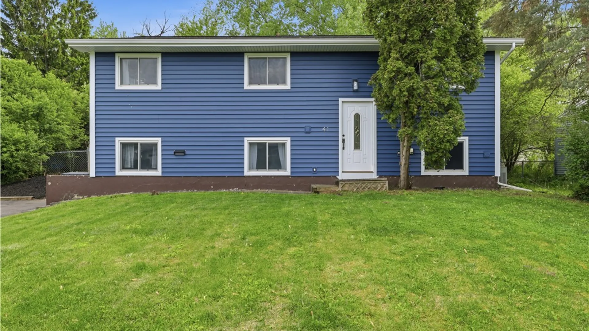 Property at 41 Chiltern Road, Henrietta, NY 14623 2