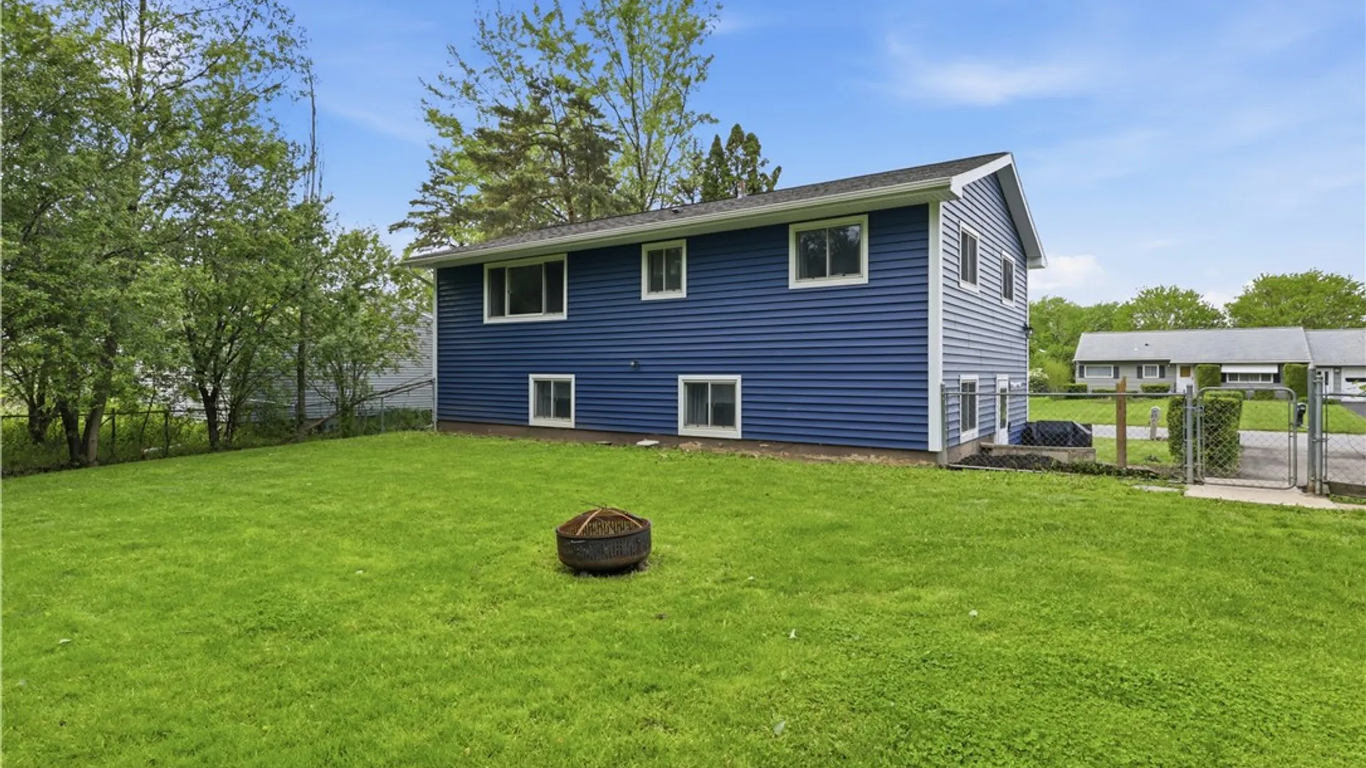 Property at 41 Chiltern Road, Henrietta, NY 14623 7