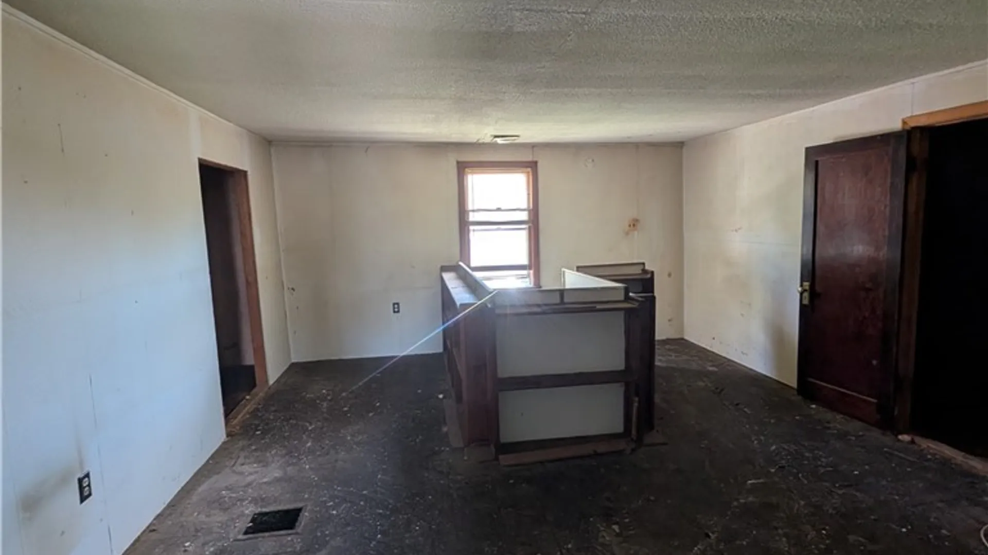 Property at 57 Barbara Place, Cheektowaga, NY 14225 13