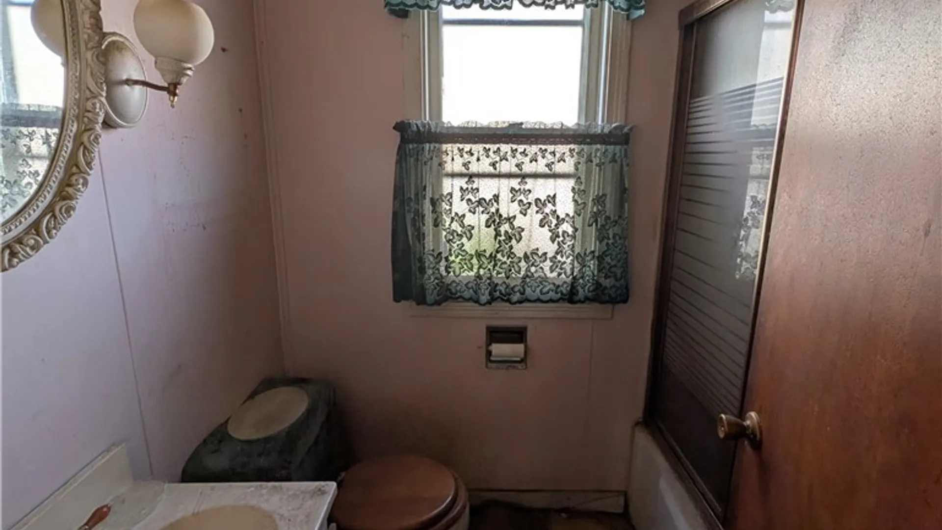 Property at 57 Barbara Place, Cheektowaga, NY 14225 8