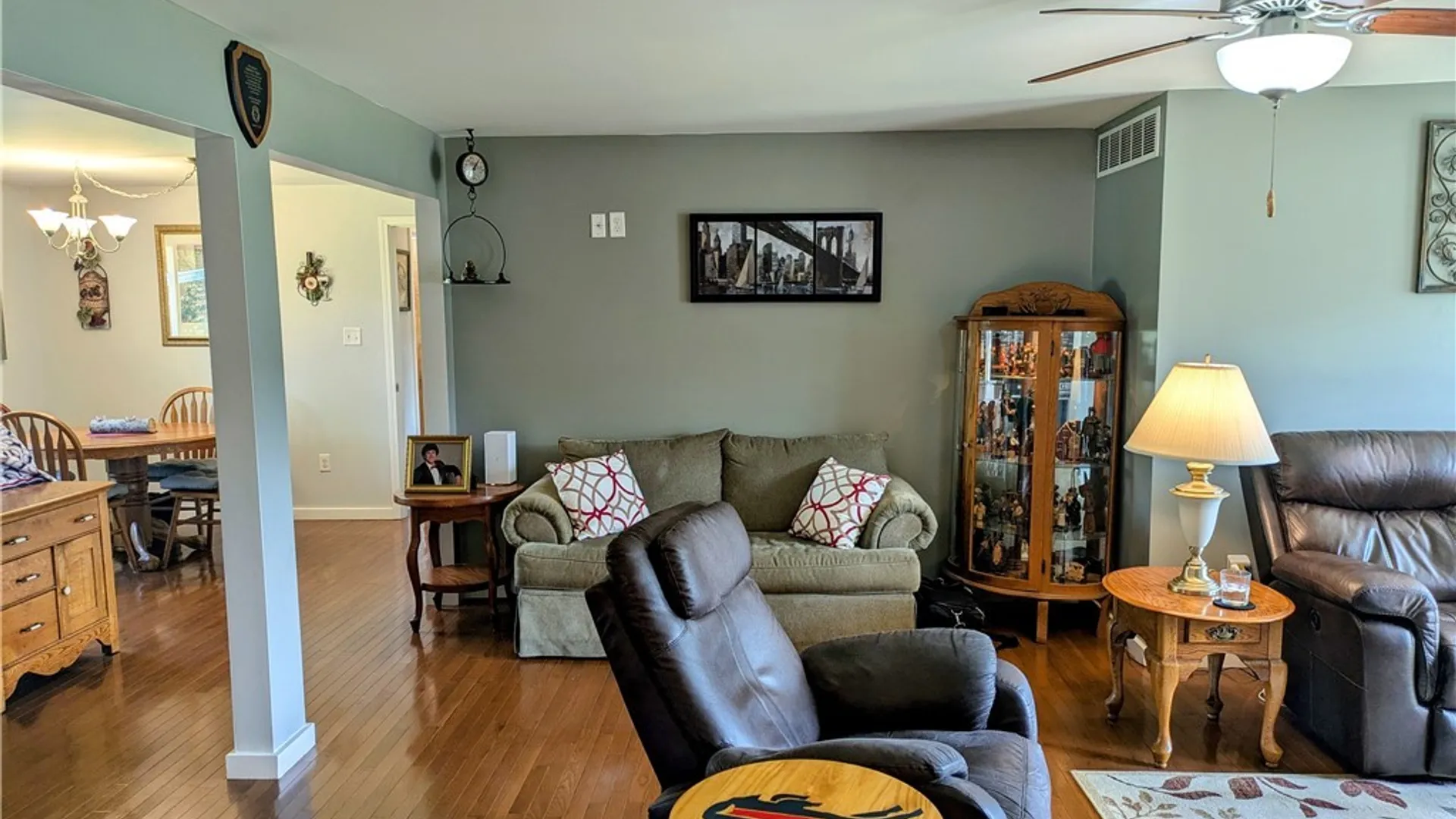 Property at 1633 Lakeview Road, Hamburg, NY 14085 9