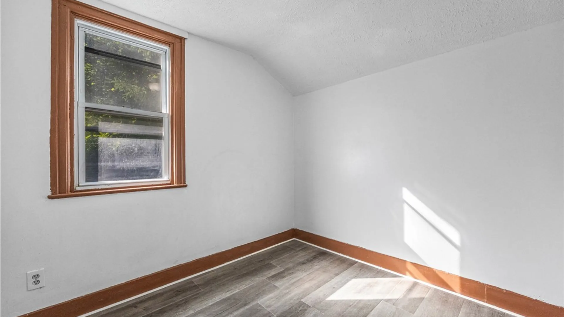 Property at 34 Scrantom Street, Rochester, NY 14605 22