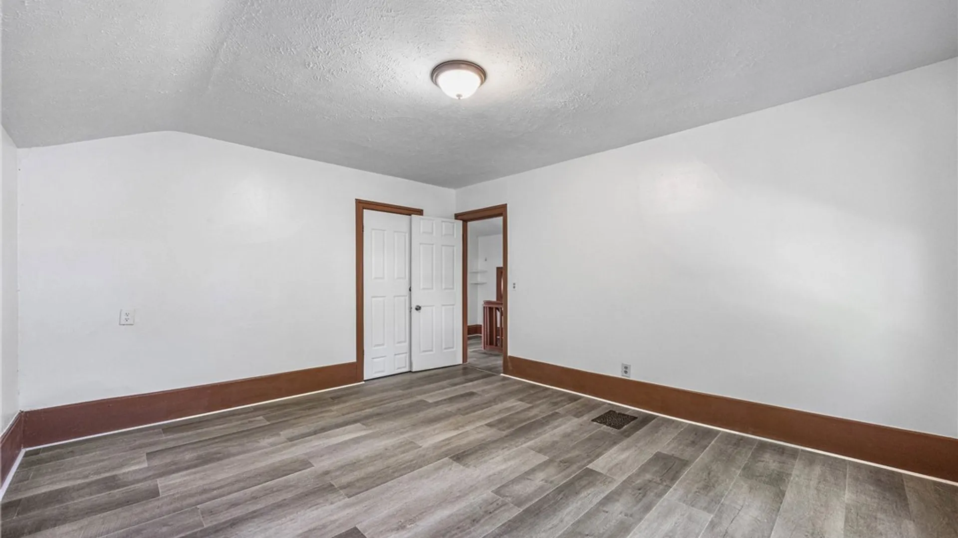 Property at 34 Scrantom Street, Rochester, NY 14605 25