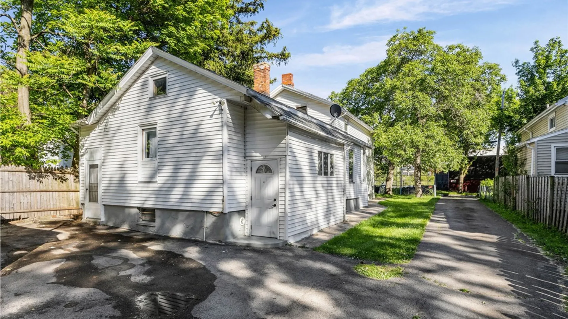 Property at 34 Scrantom Street, Rochester, NY 14605 27